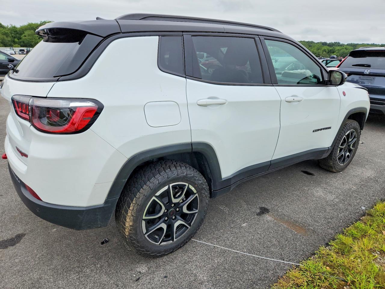 2025 JEEP COMPASS TRAILHAWK — снимка 3