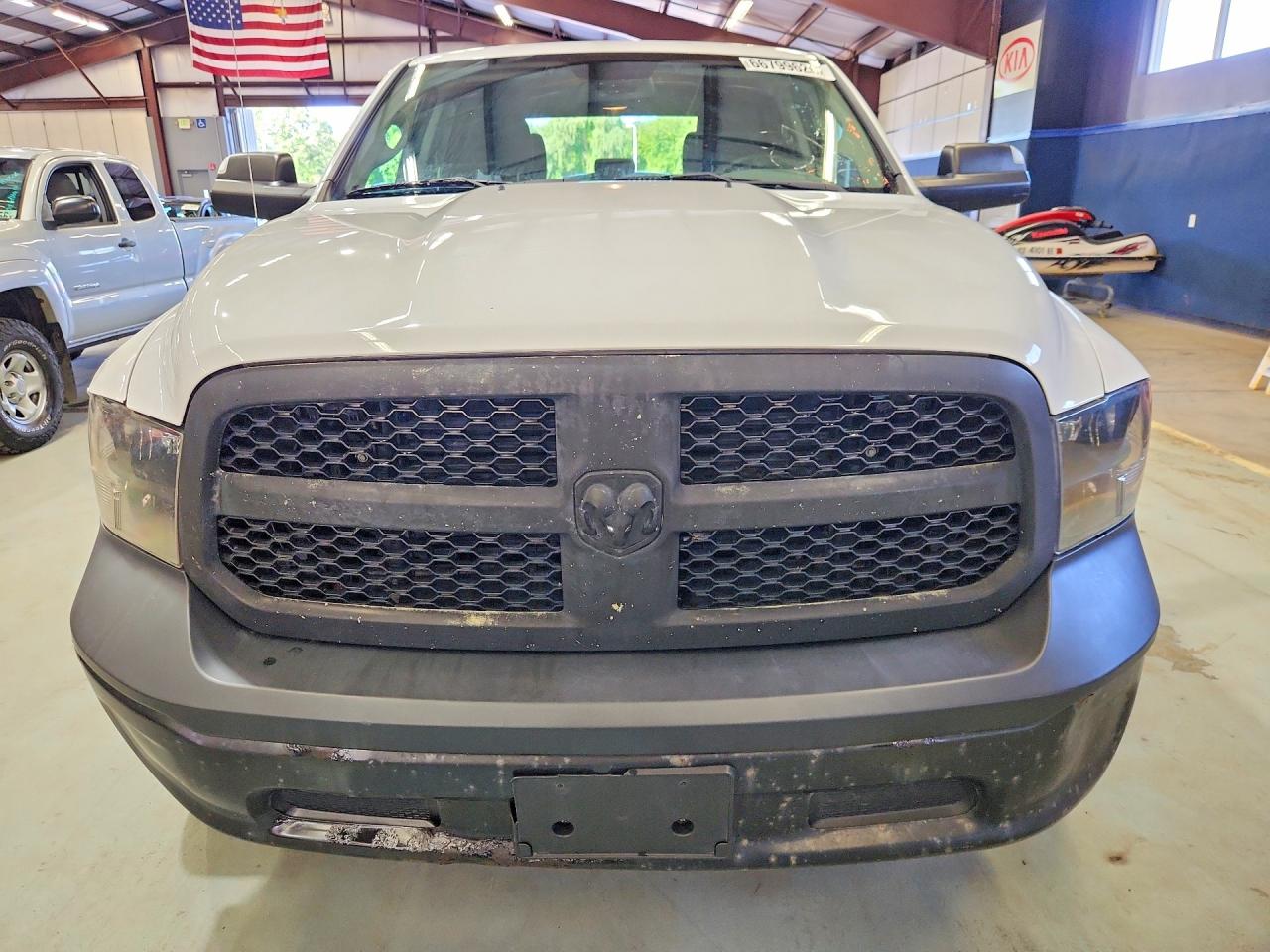 2016 RAM 1500 ST — снимка 5