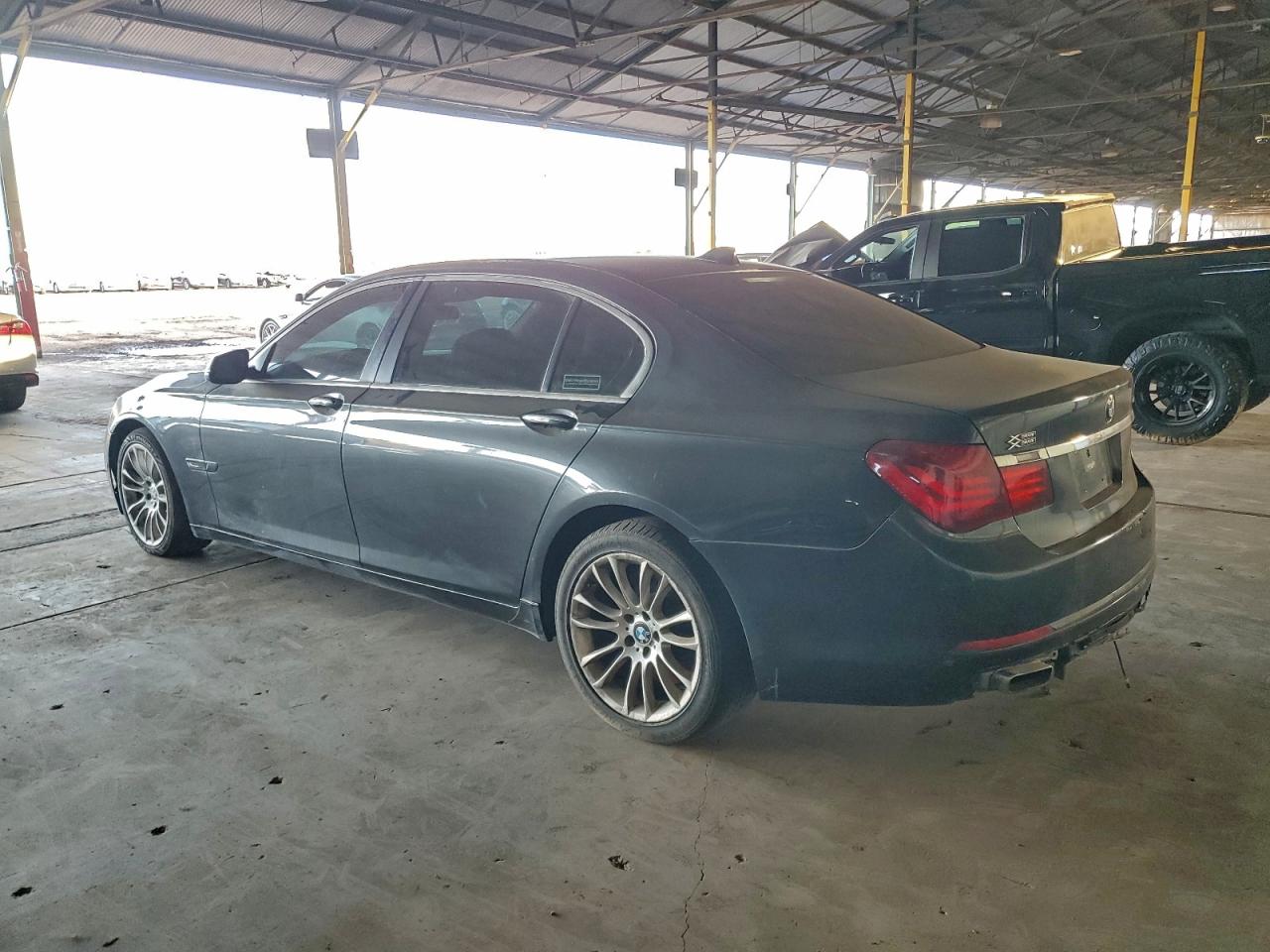2013 BMW 750 LXI — снимка 2