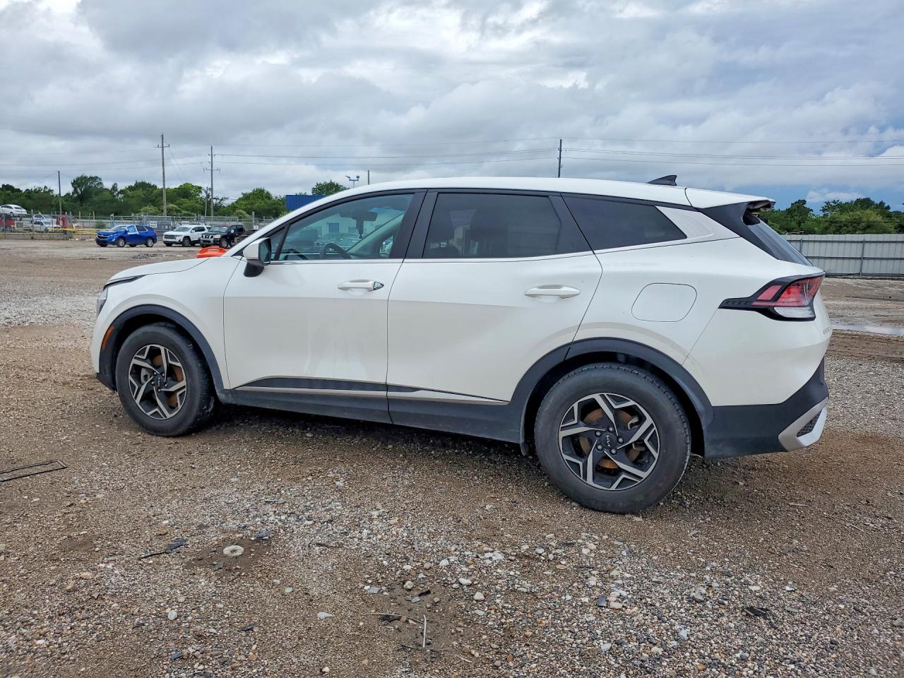 2023 KIA SPORTAGE LX — снимка 2