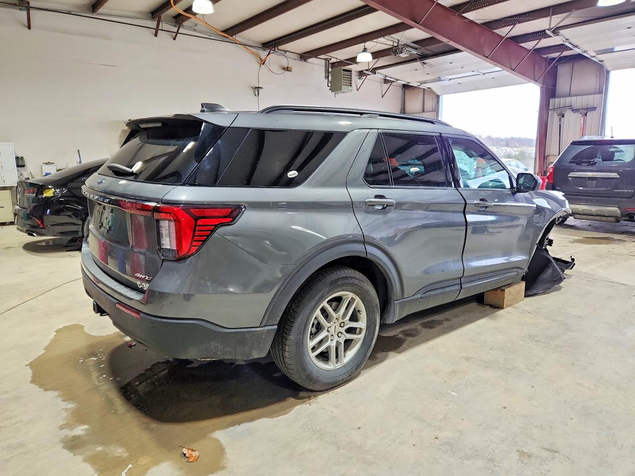 2026 FORD EXPLORER ACTIVE — снимка 3