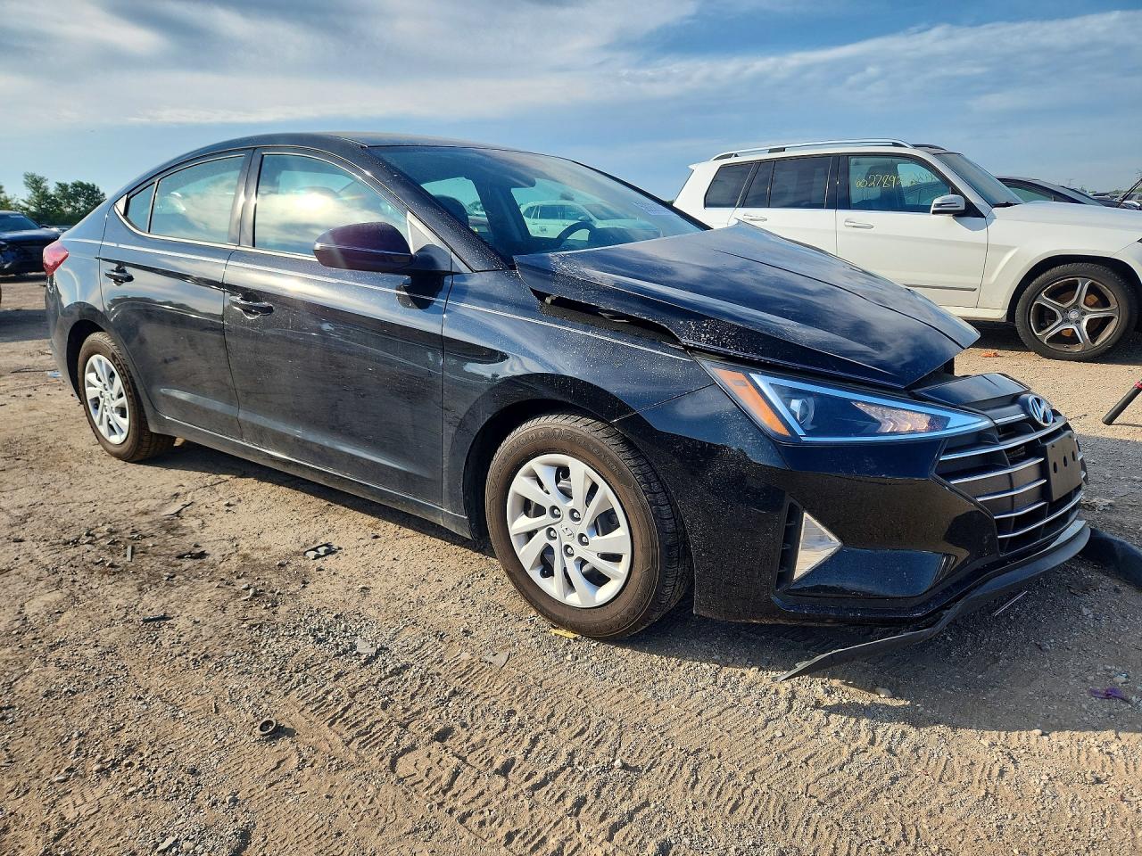 2019 HYUNDAI ELANTRA SE — снимка 4