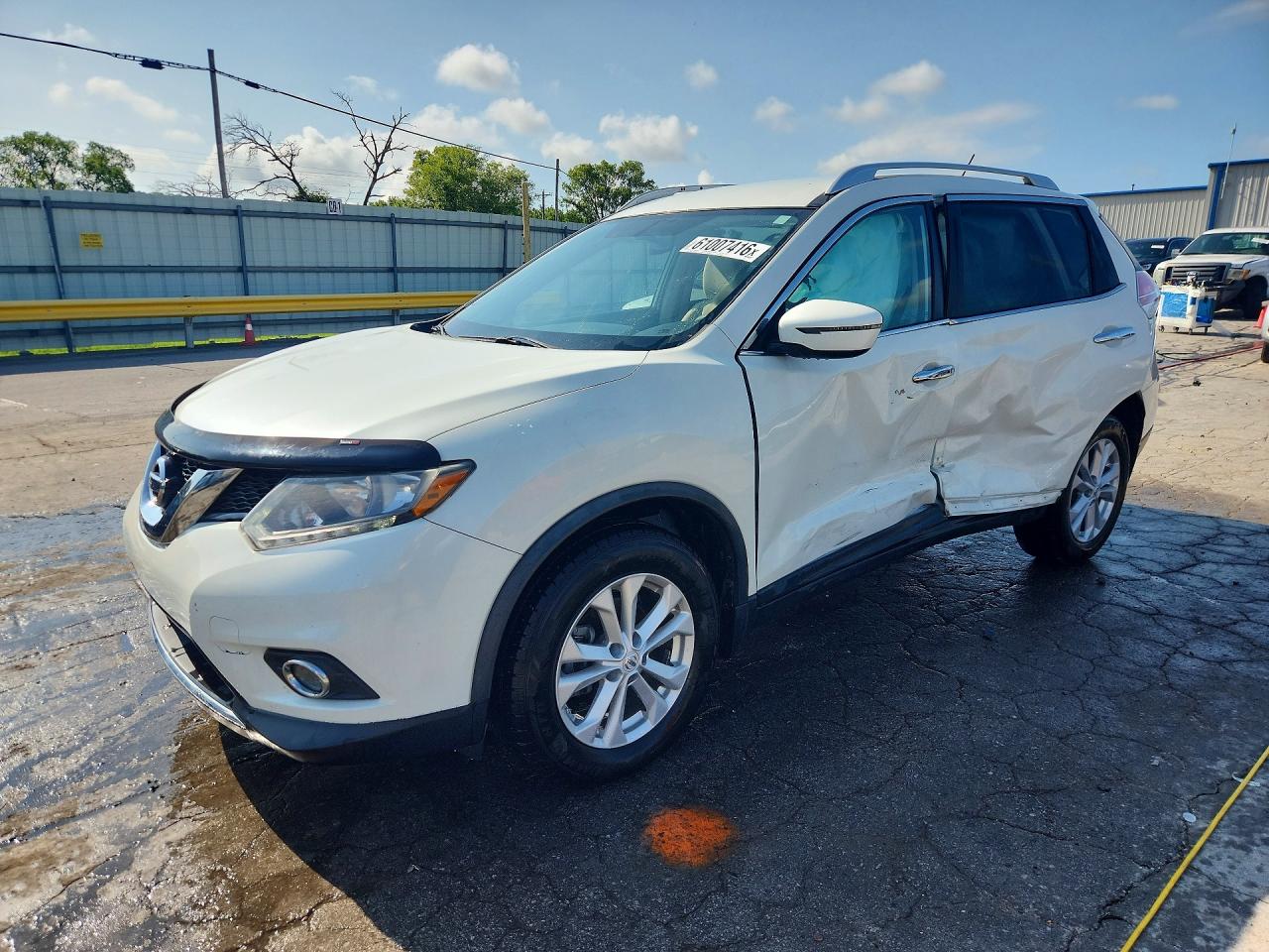 2016 NISSAN ROGUE SV