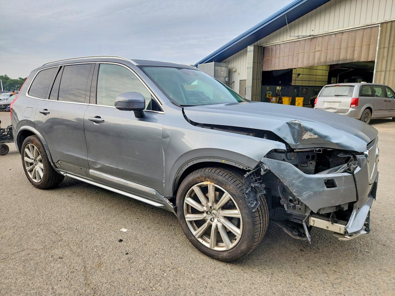 2017 VOLVO XC90 T6 — снимка 4