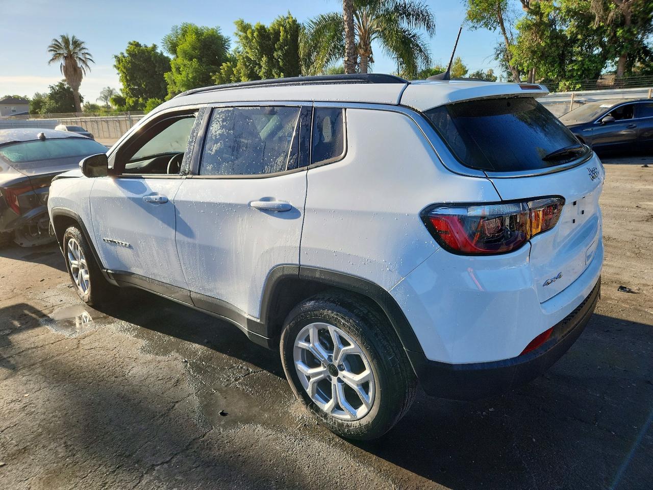 2025 JEEP COMPASS LATITUDE — снимка 2