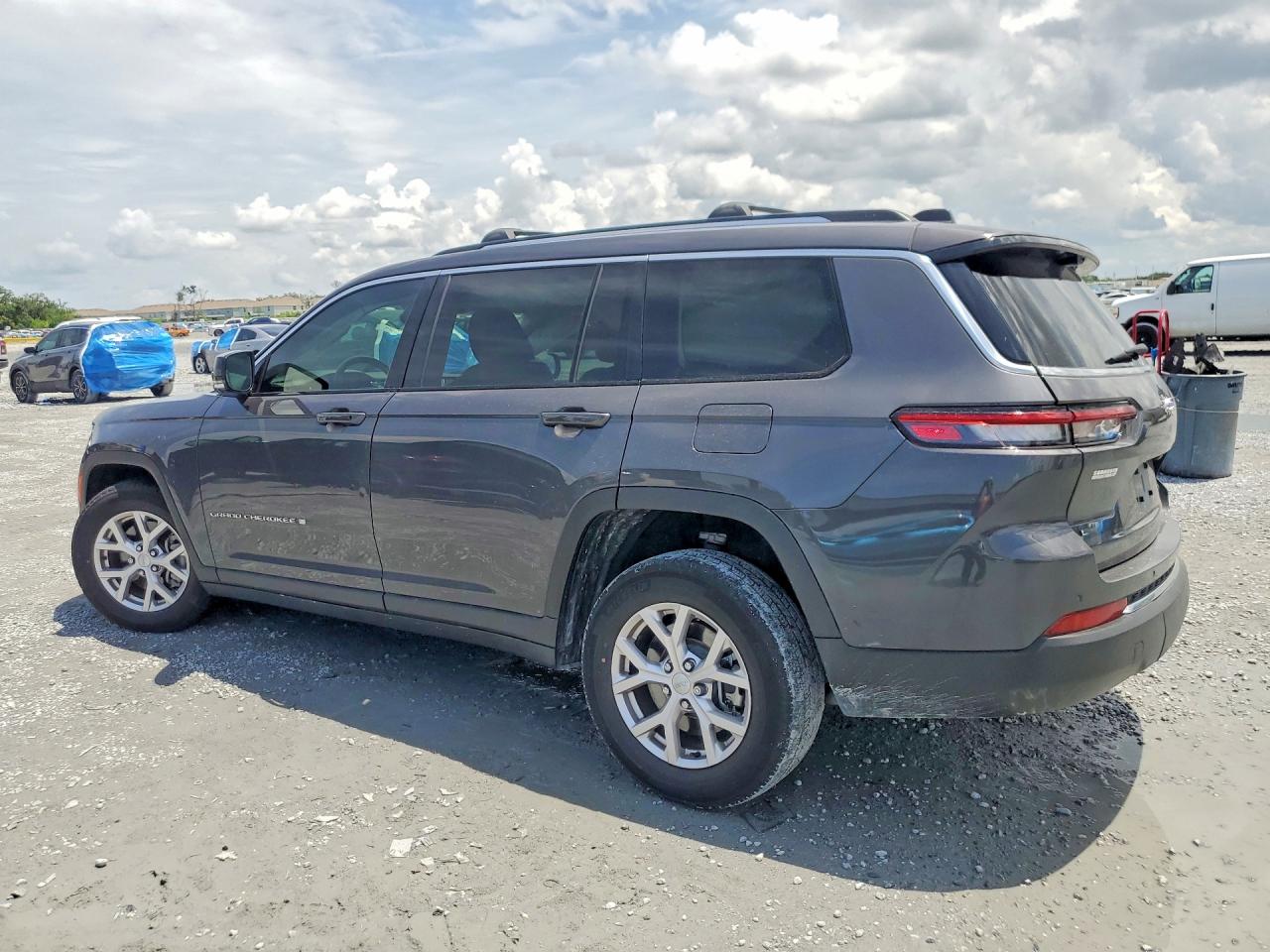 2022 JEEP GRAND CHEROKEE L LIMITED — снимка 2