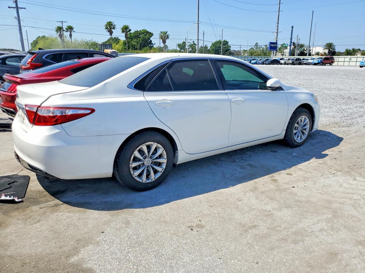 2015 TOYOTA CAMRY LE — снимка 3