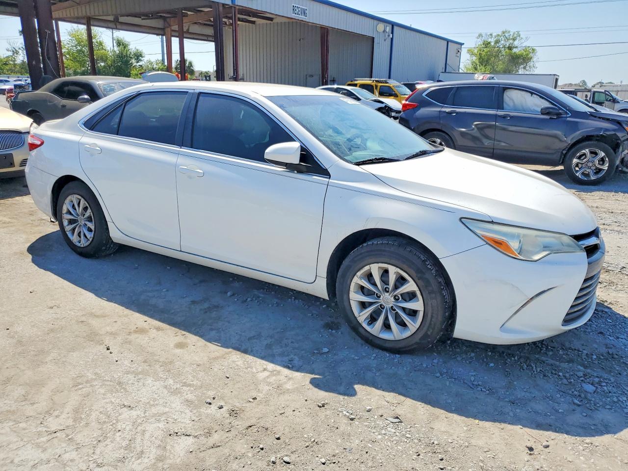 2015 TOYOTA CAMRY LE — снимка 4