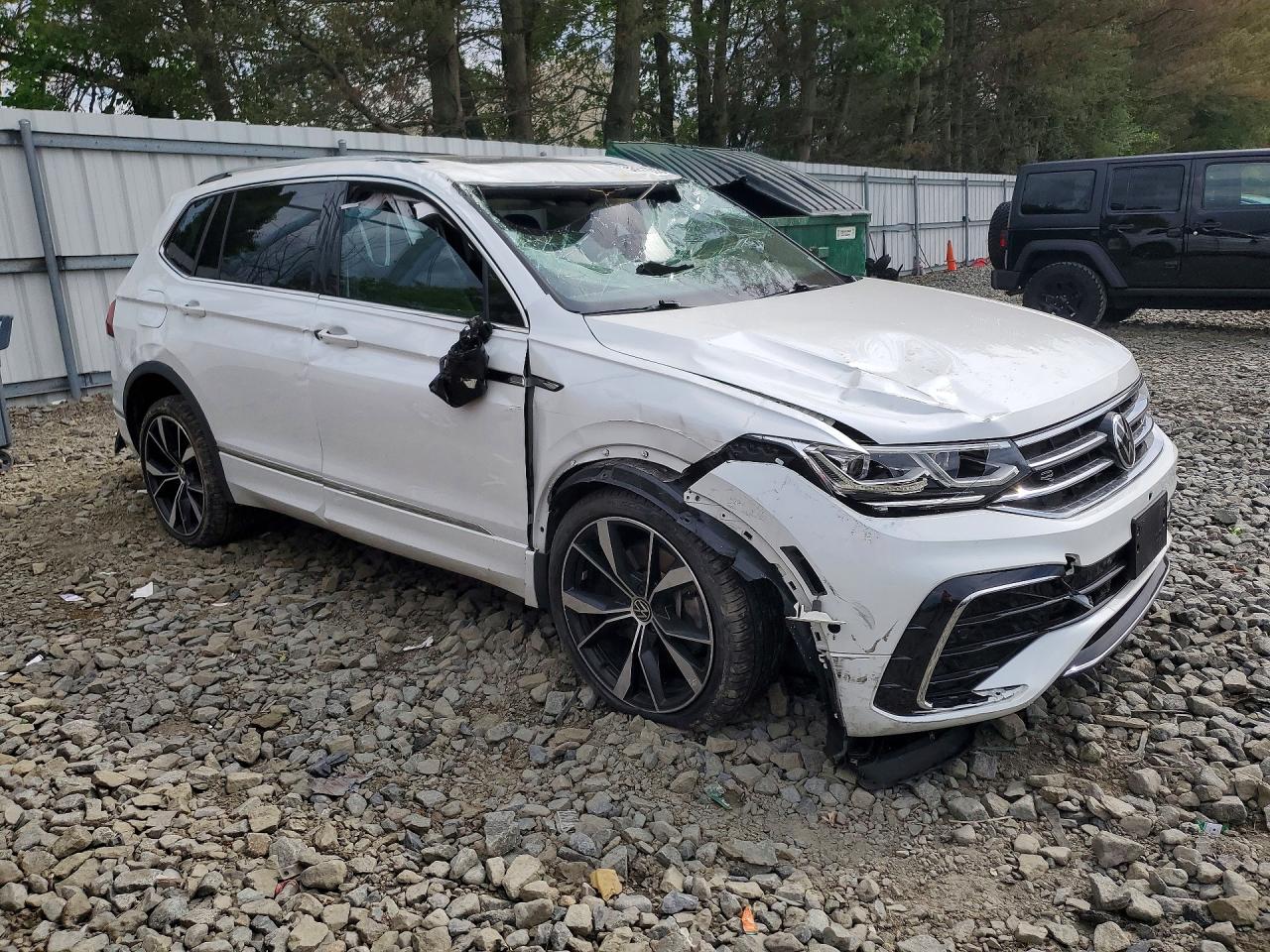 2022 VOLKSWAGEN TIGUAN SEL R-LINE — снимка 4