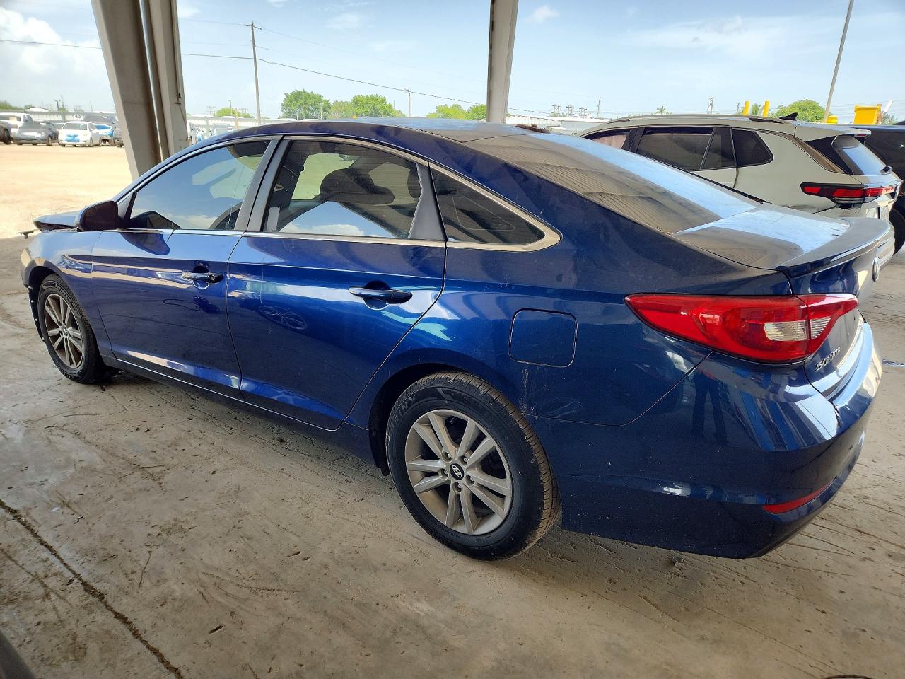 2015 HYUNDAI SONATA SE — снимка 2
