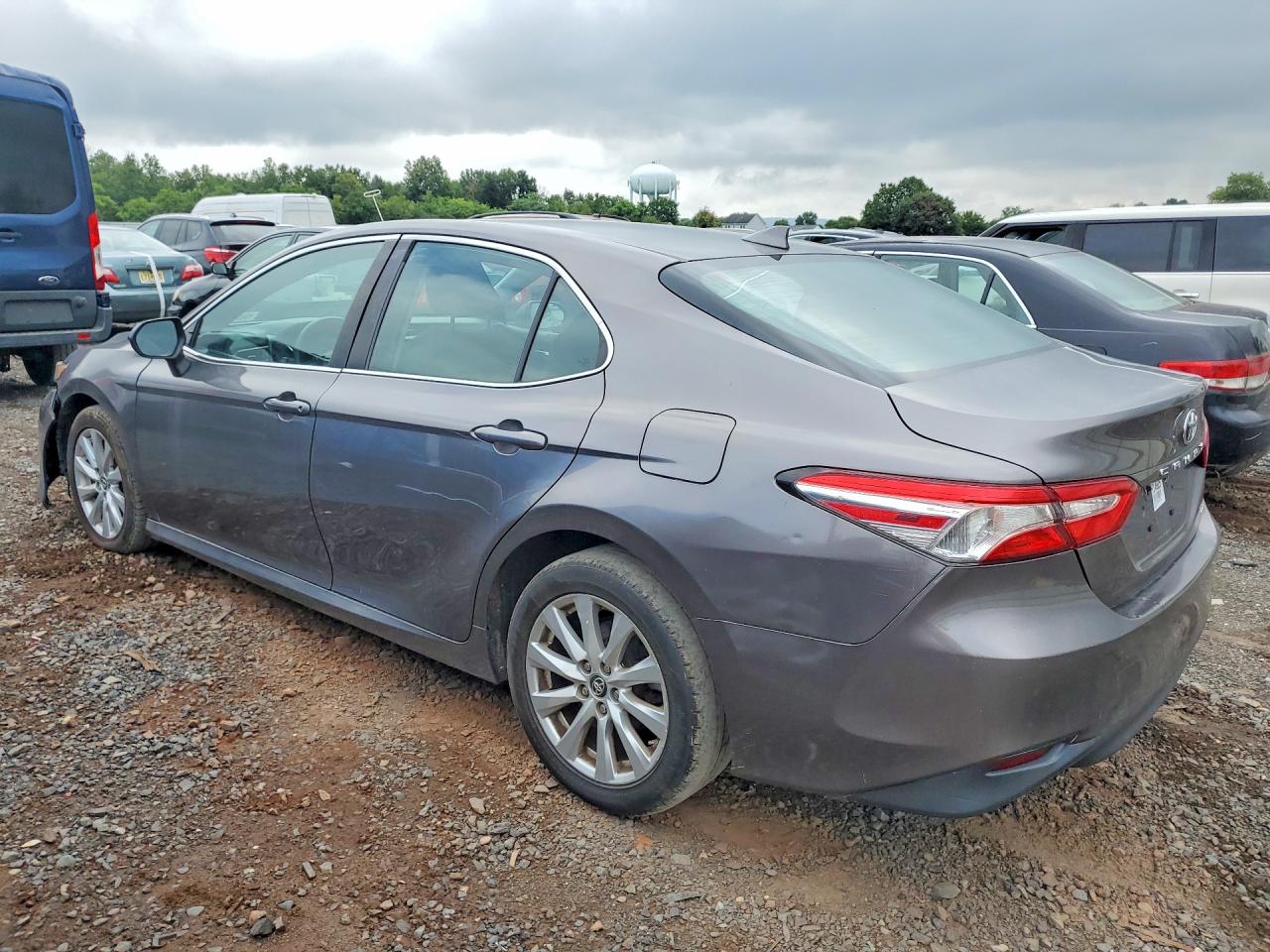 2019 TOYOTA CAMRY LE — снимка 2