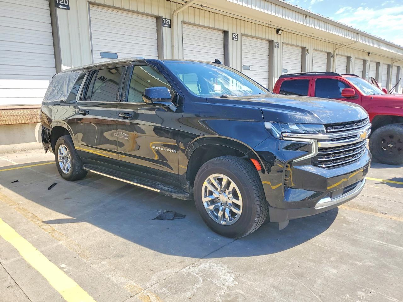 2023 CHEVROLET SUBURBAN K1500 LT — снимка 4