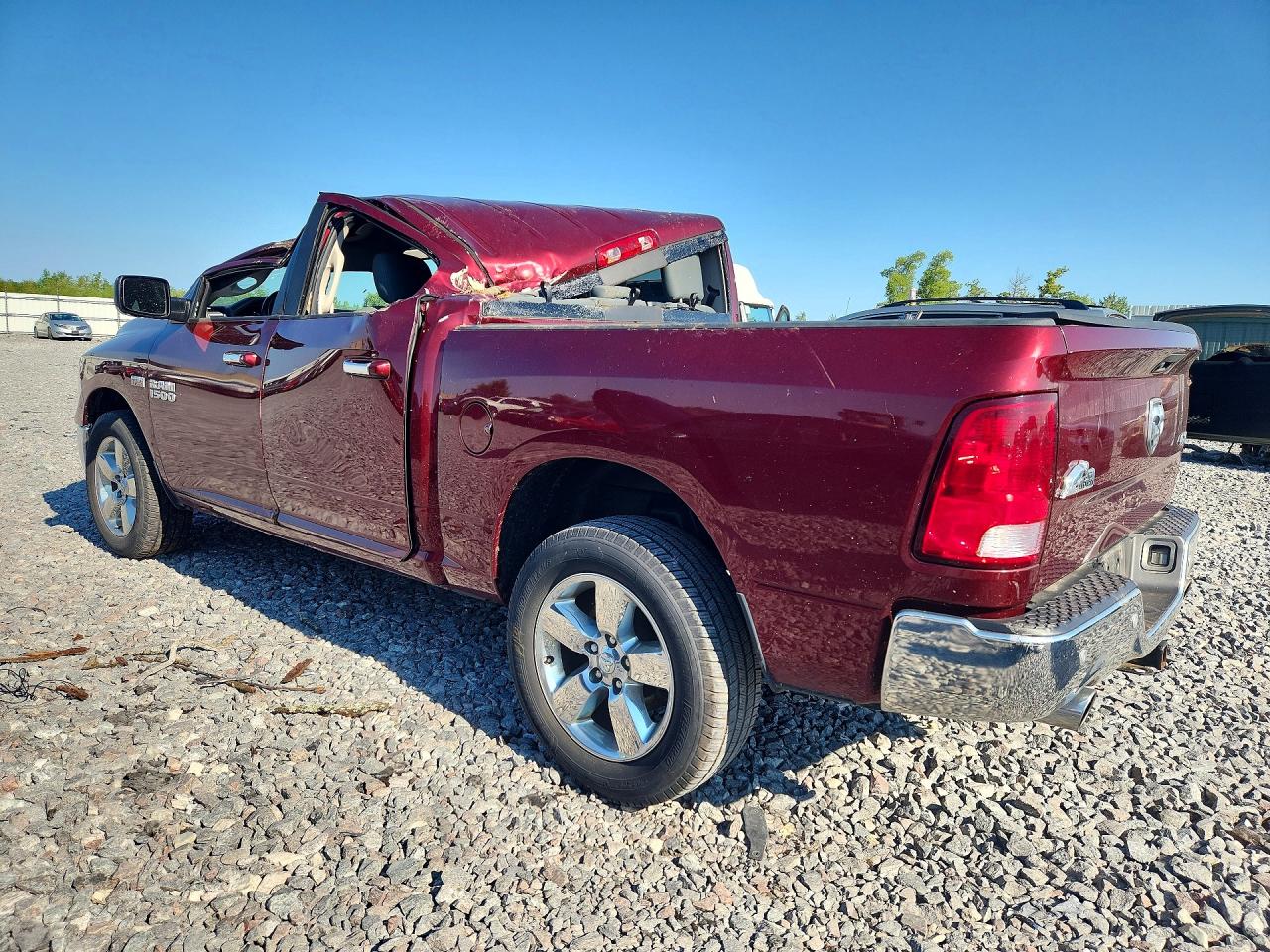2016 RAM 1500 SLT — снимка 2