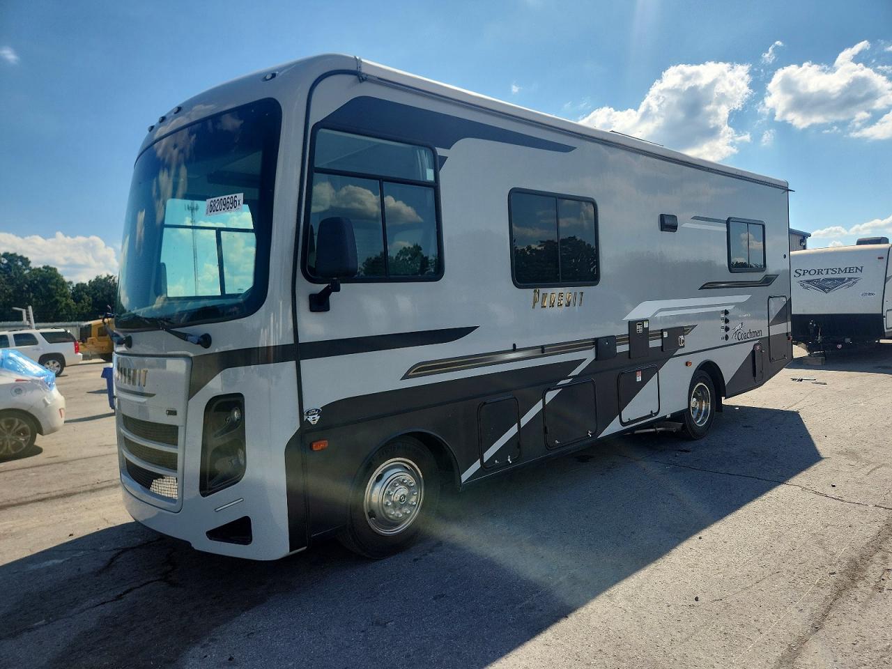 2023 FORD F53 — снимка 2