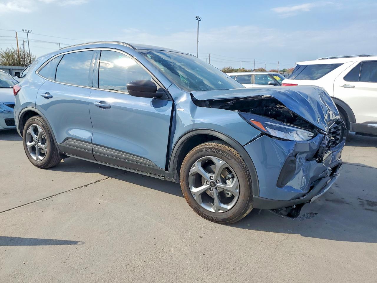 2026 FORD ESCAPE ST LINE — photo 4