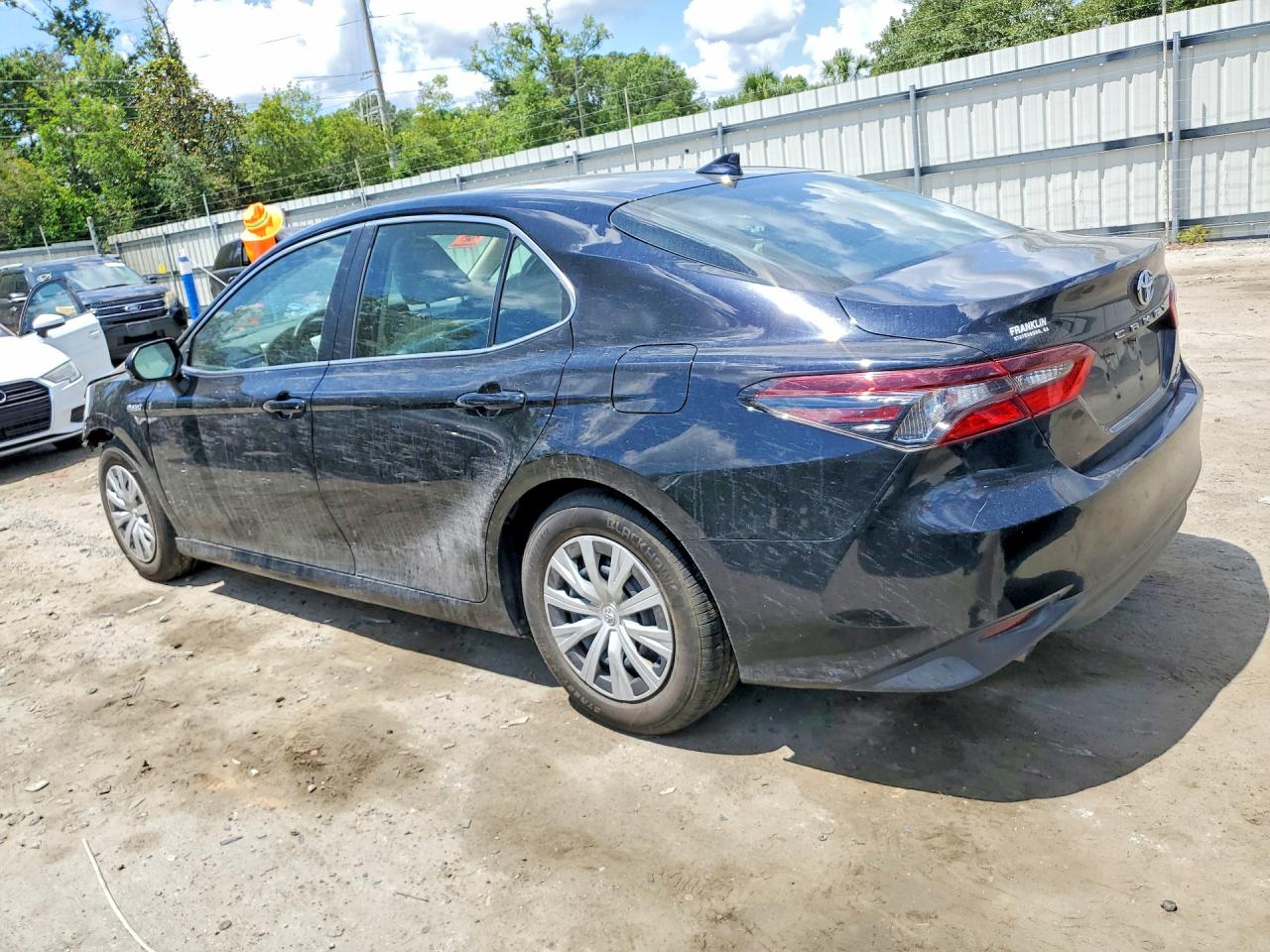 2021 TOYOTA CAMRY LE — снимка 2