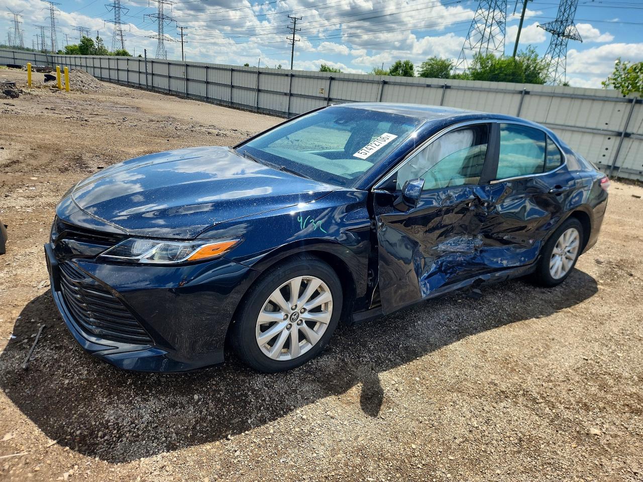 2018 TOYOTA CAMRY LE