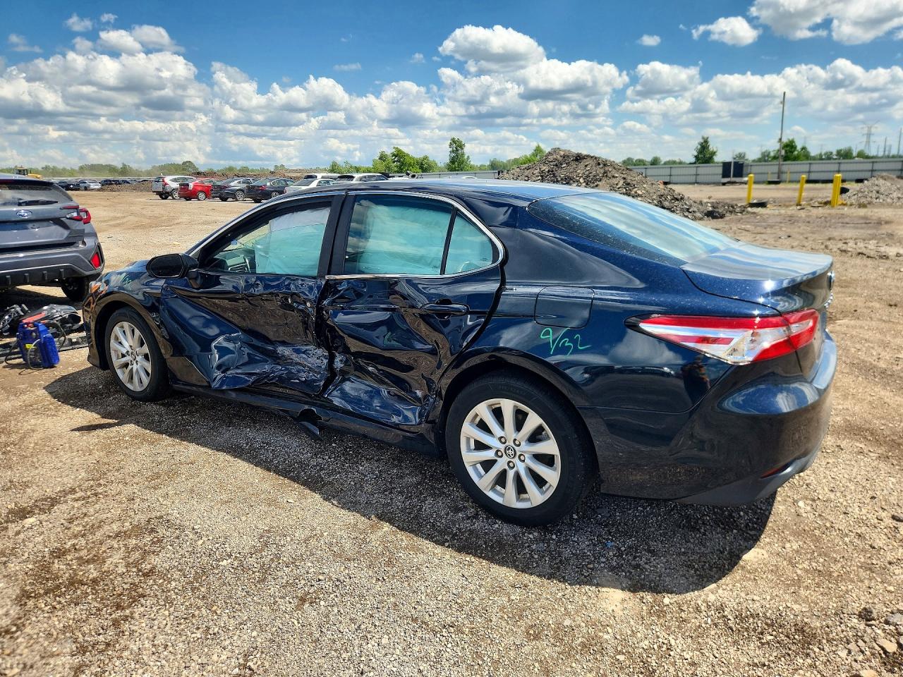2018 TOYOTA CAMRY LE — снимка 2