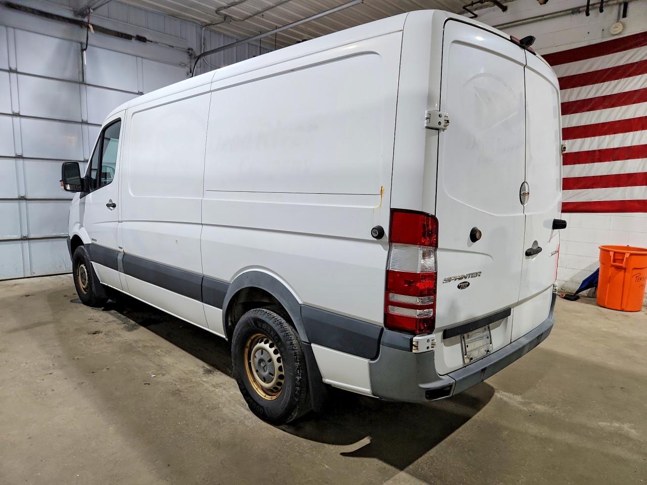 2015 MERCEDES-BENZ SPRINTER 2500 — снимка 2