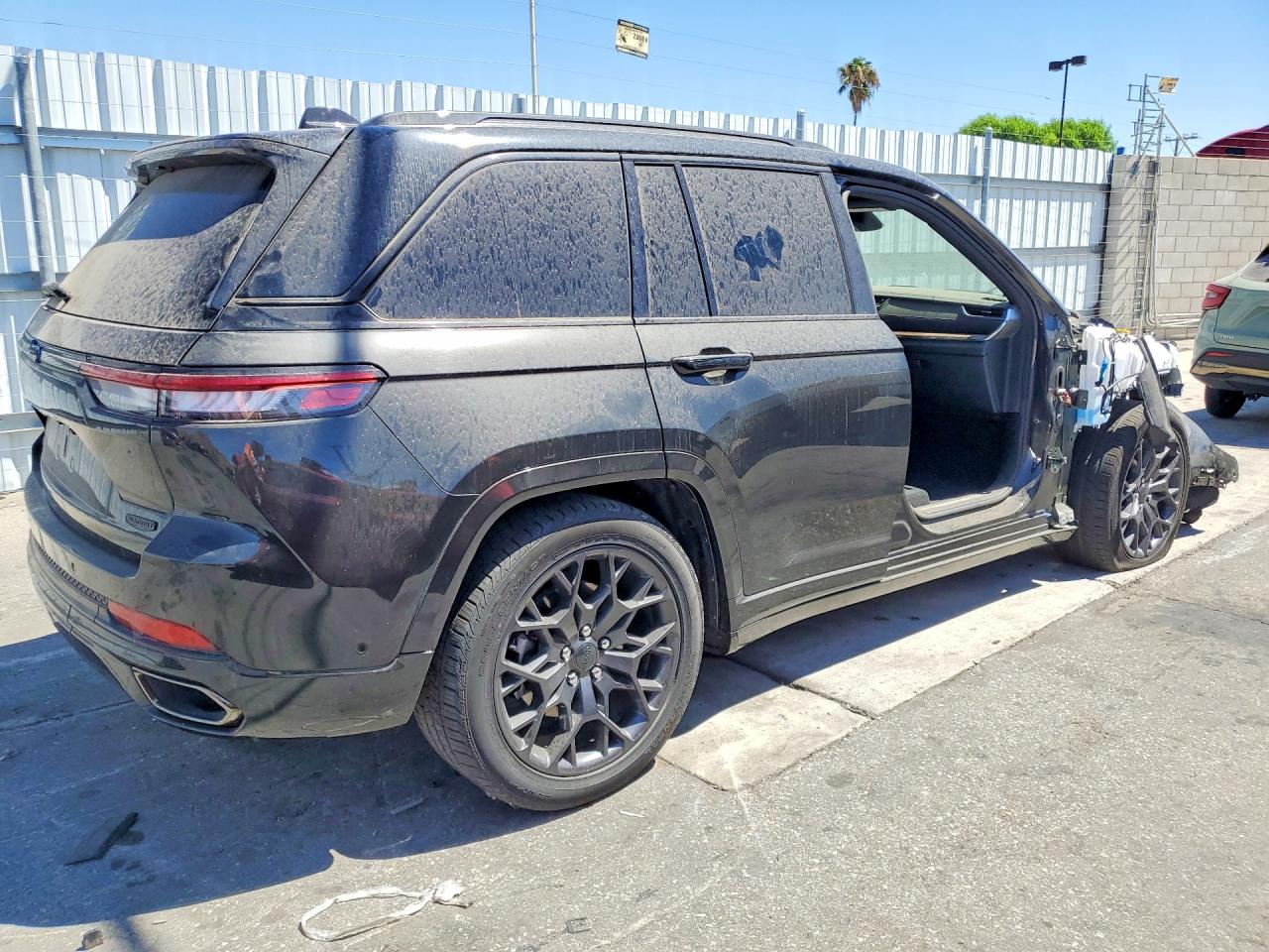 2024 JEEP GRAND CHEROKEE SUMMIT 4XE — снимка 3