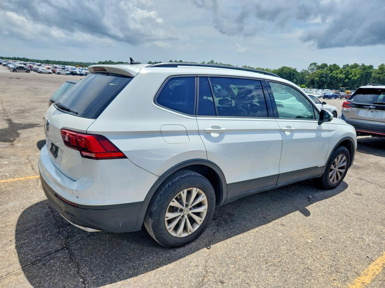 2020 VOLKSWAGEN TIGUAN S — снимка 3