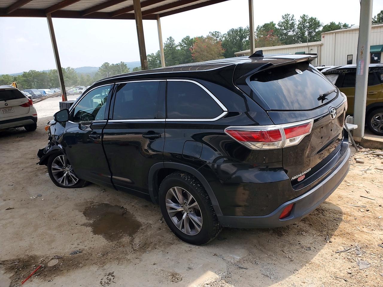2015 TOYOTA HIGHLANDER XLE — снимка 2