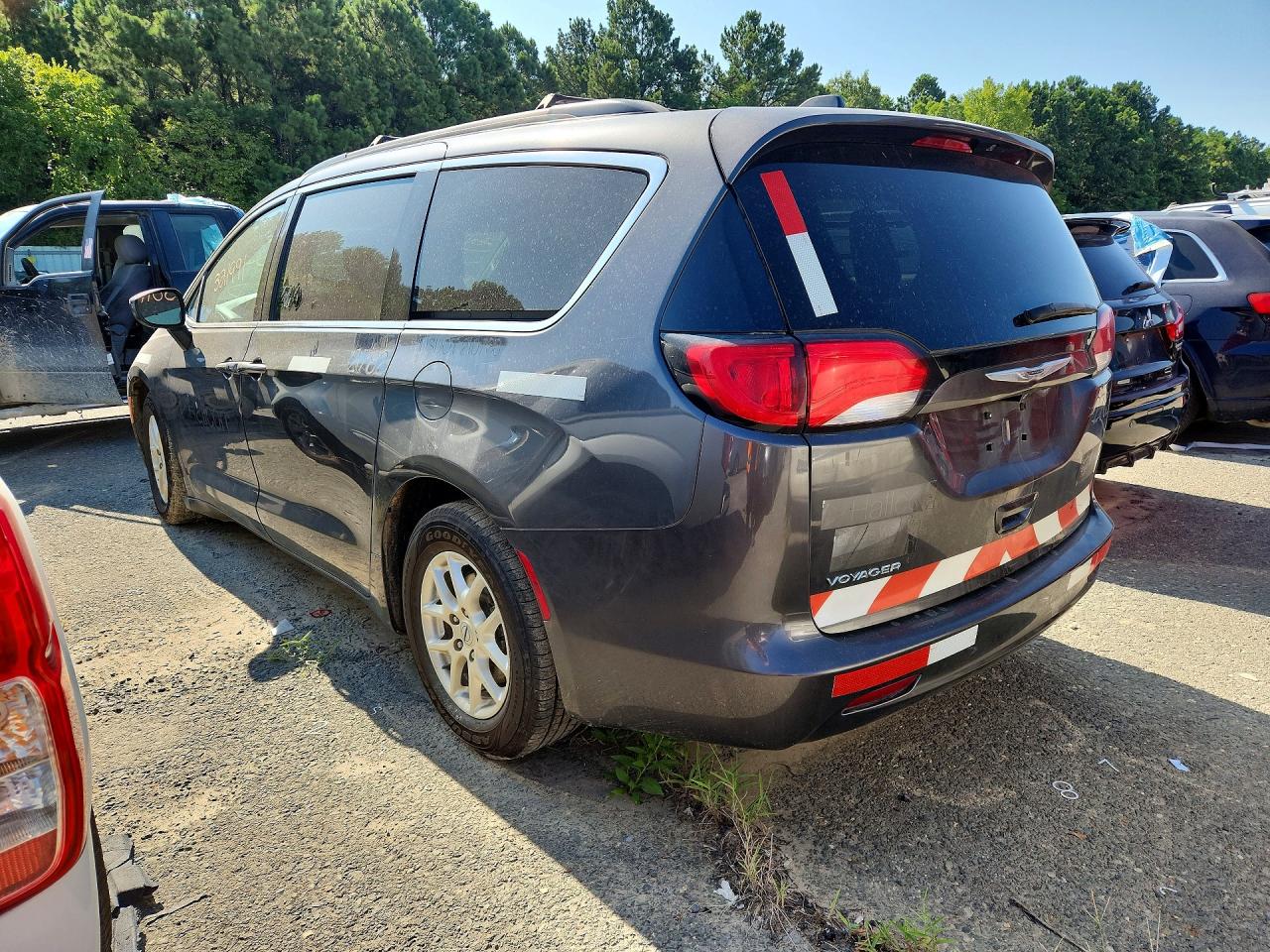 2021 CHRYSLER VOYAGER LXI — снимка 2