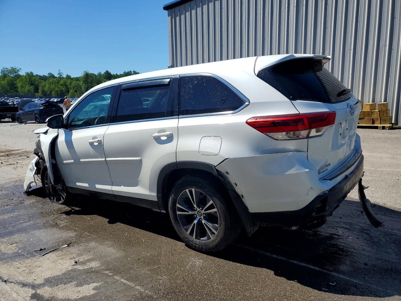 2019 TOYOTA HIGHLANDER LE — снимка 2