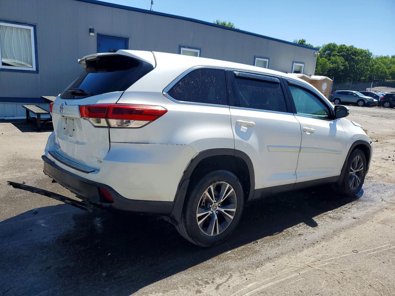 2019 TOYOTA HIGHLANDER LE — снимка 3