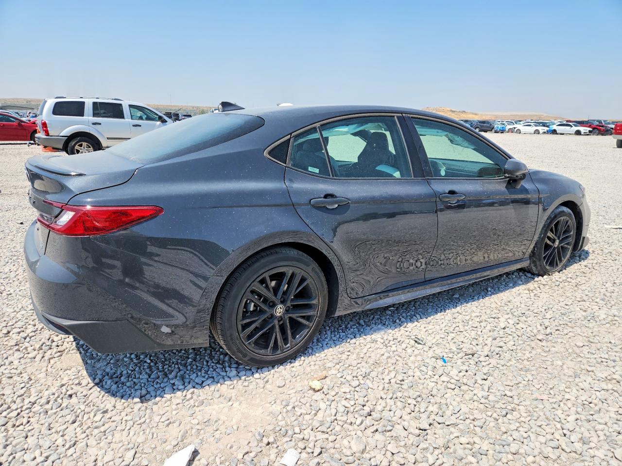 2025 TOYOTA CAMRY SE — снимка 3