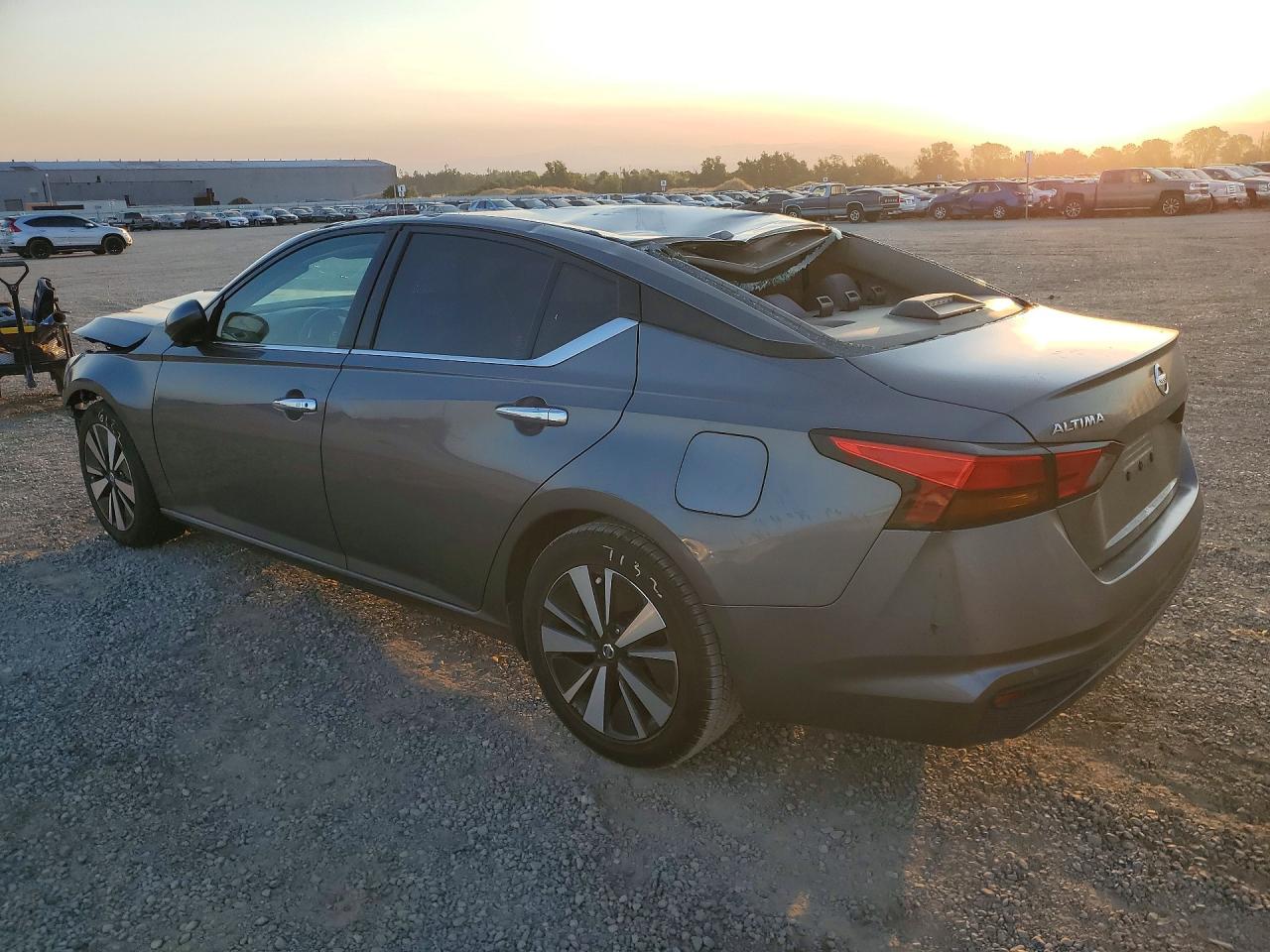 2021 NISSAN ALTIMA SV — снимка 2