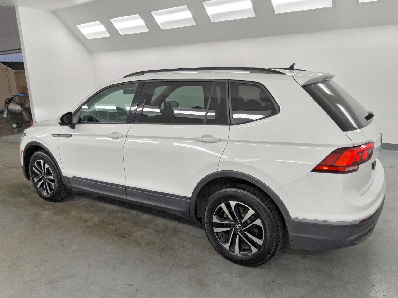 2022 VOLKSWAGEN TIGUAN S — снимка 2