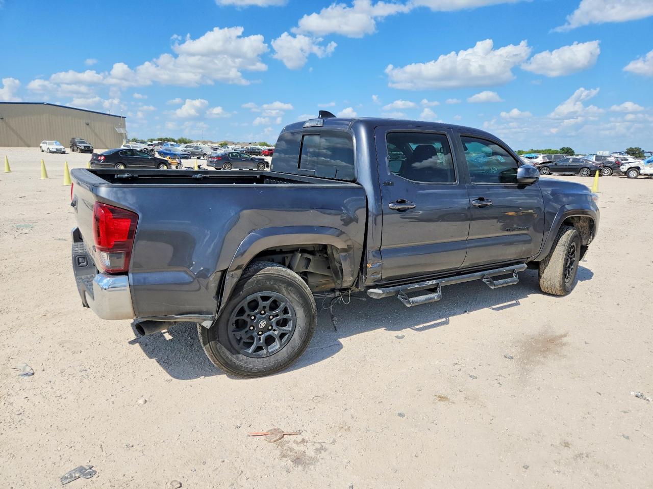 2022 TOYOTA TACOMA SR5 V6 — снимка 3