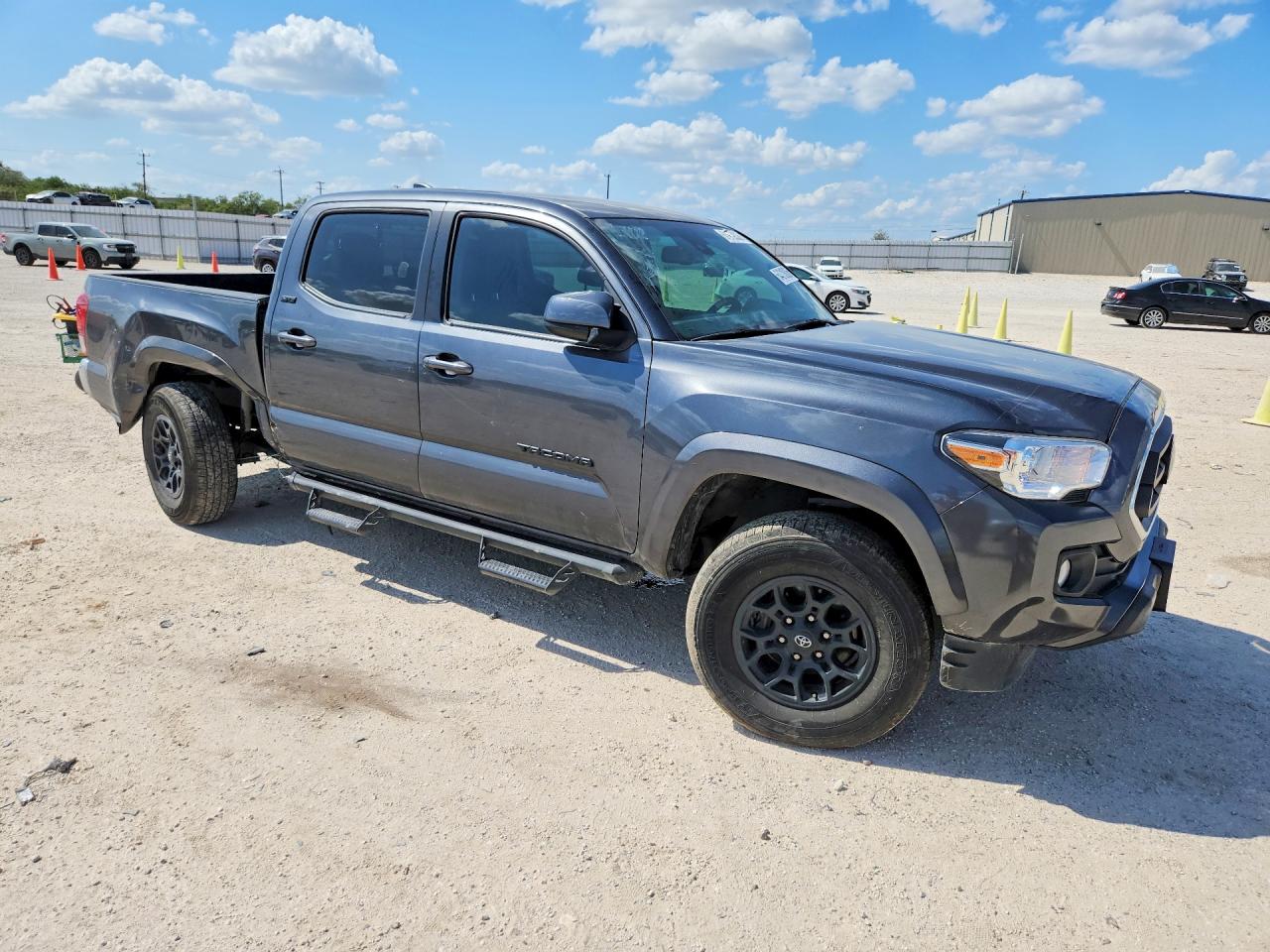 2022 TOYOTA TACOMA SR5 V6 — снимка 4