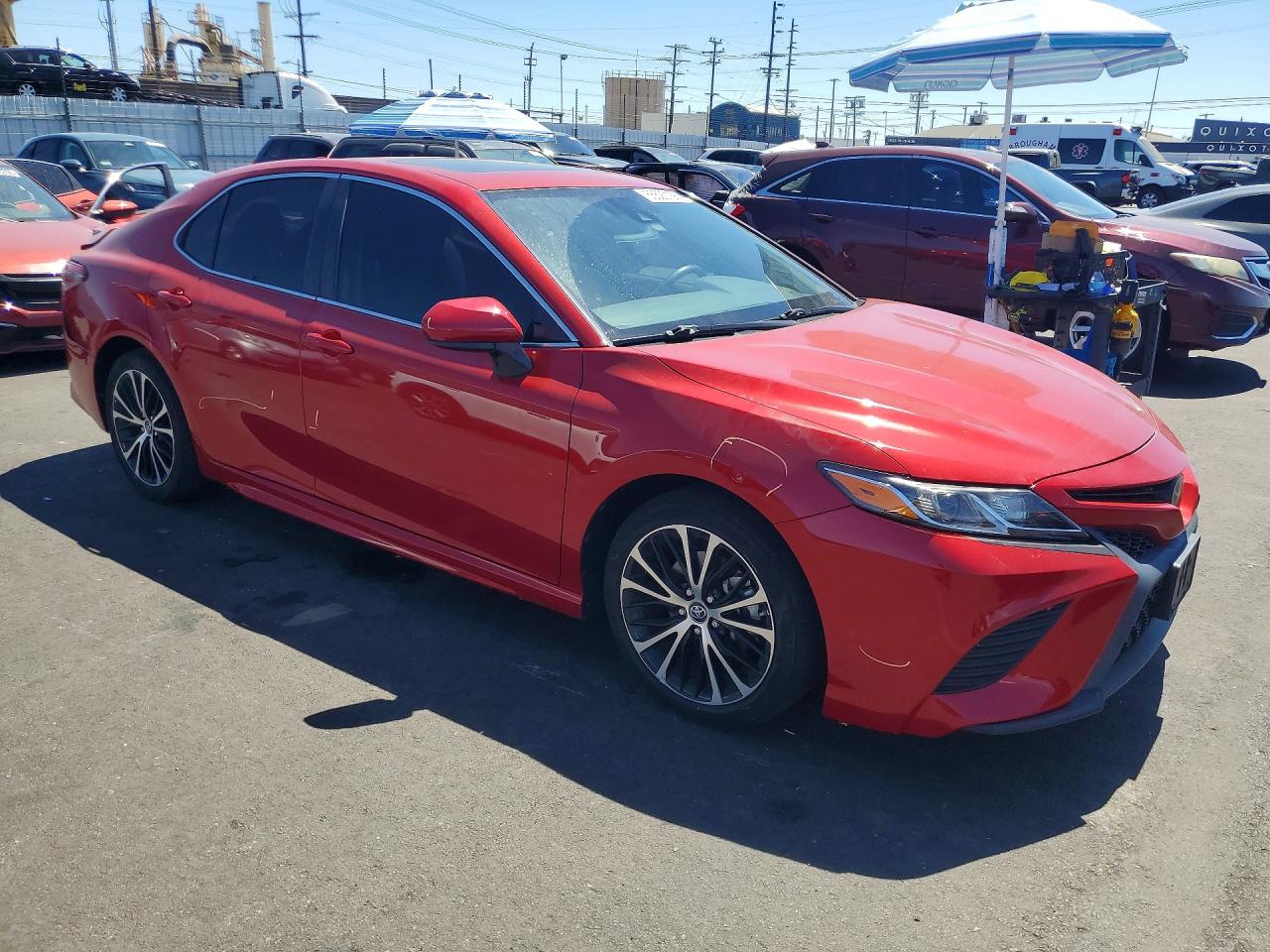 2019 TOYOTA CAMRY SE — снимка 4