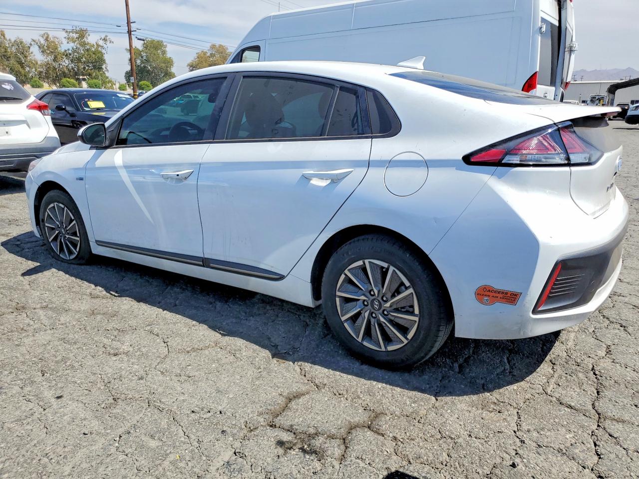 2020 HYUNDAI IONIQ SE — снимка 2