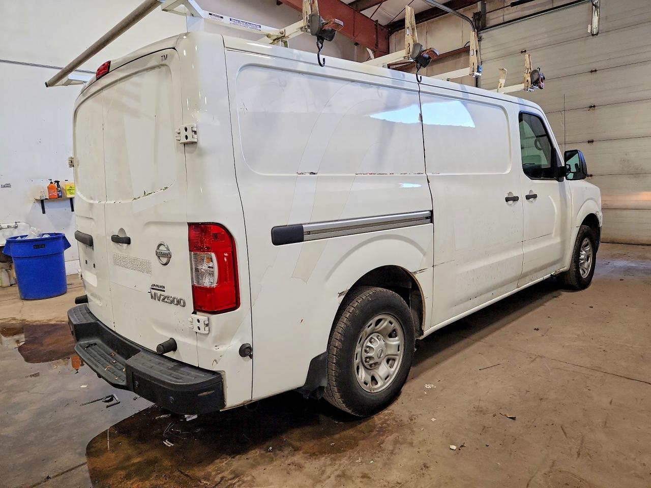 2018 NISSAN NV 2500 HD SV — снимка 3