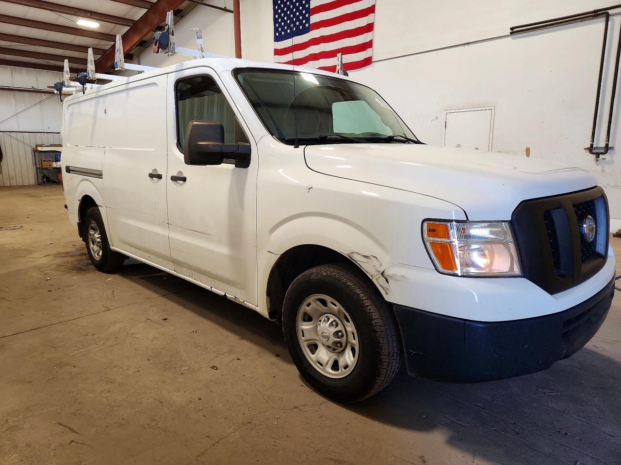 2018 NISSAN NV 2500 HD SV — снимка 4
