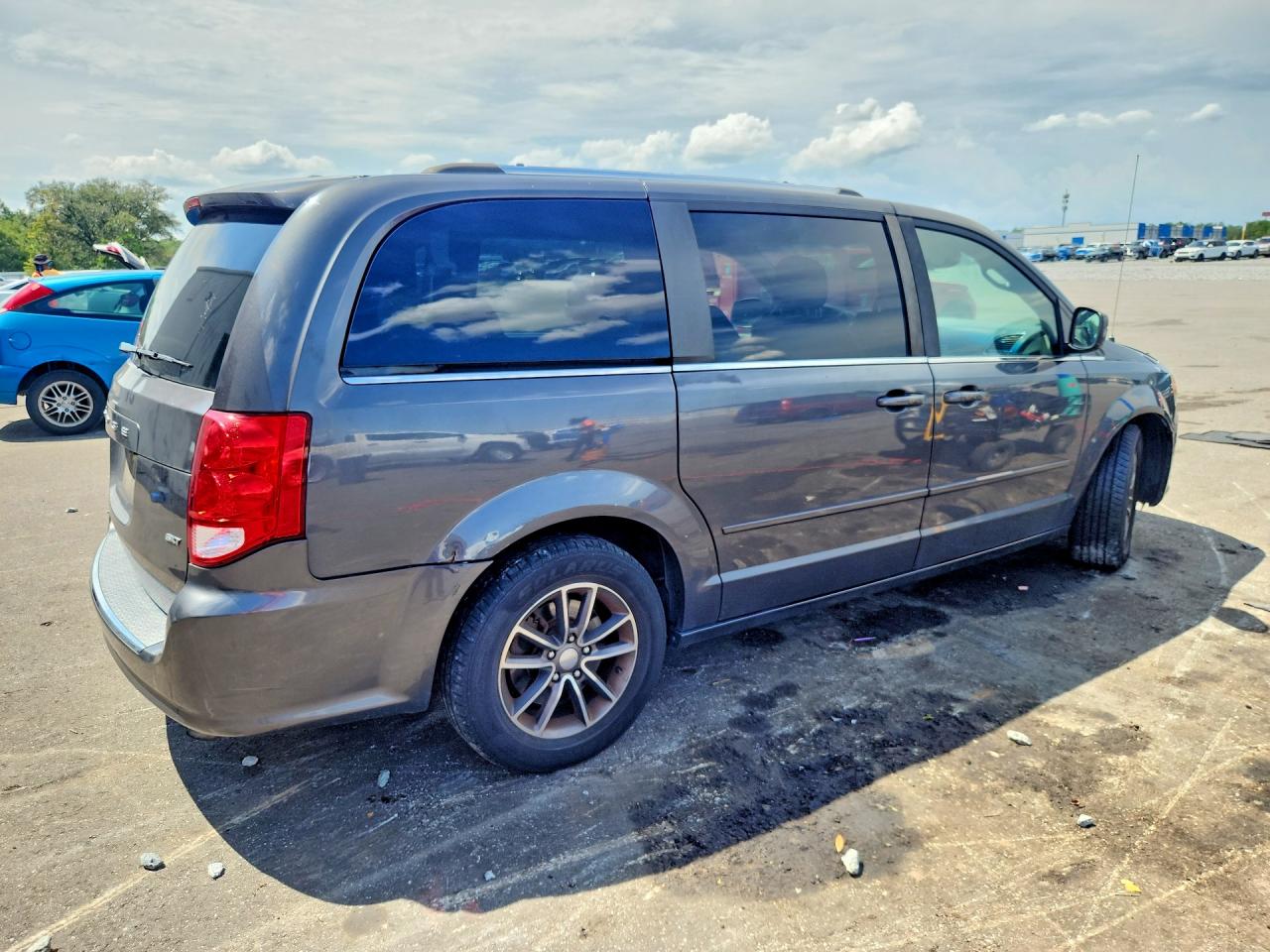 2016 DODGE GRAND CARAVAN SXT — снимка 3