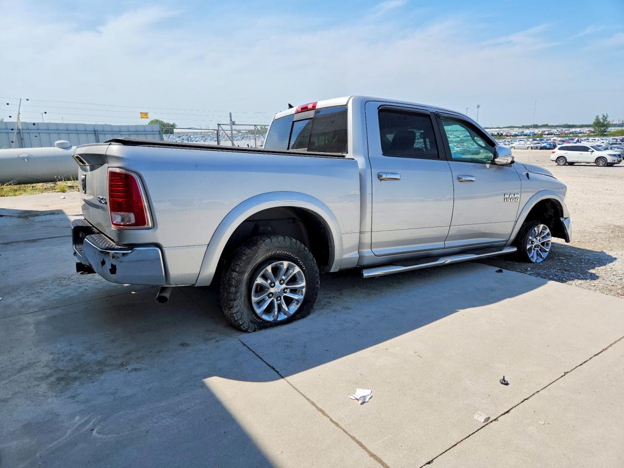 2016 RAM 1500 LARAMIE — снимка 3