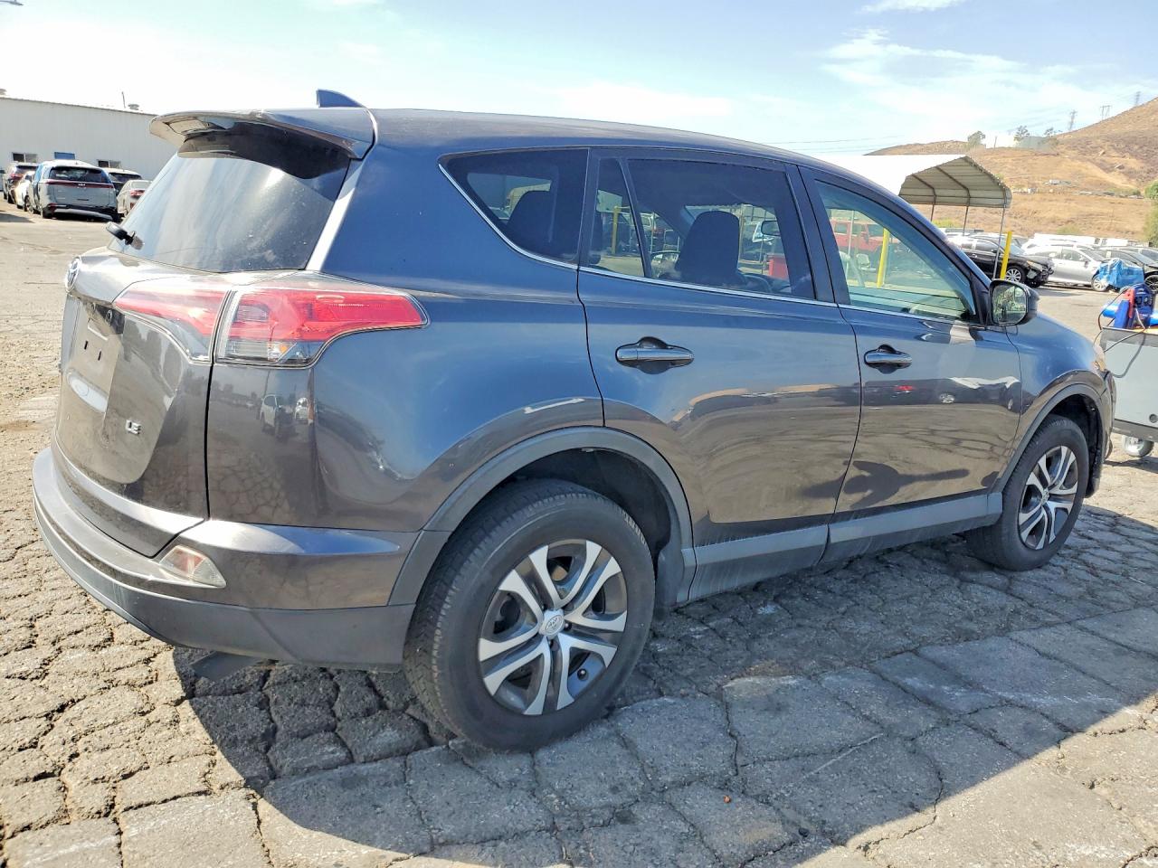 2018 TOYOTA RAV4 — снимка 3