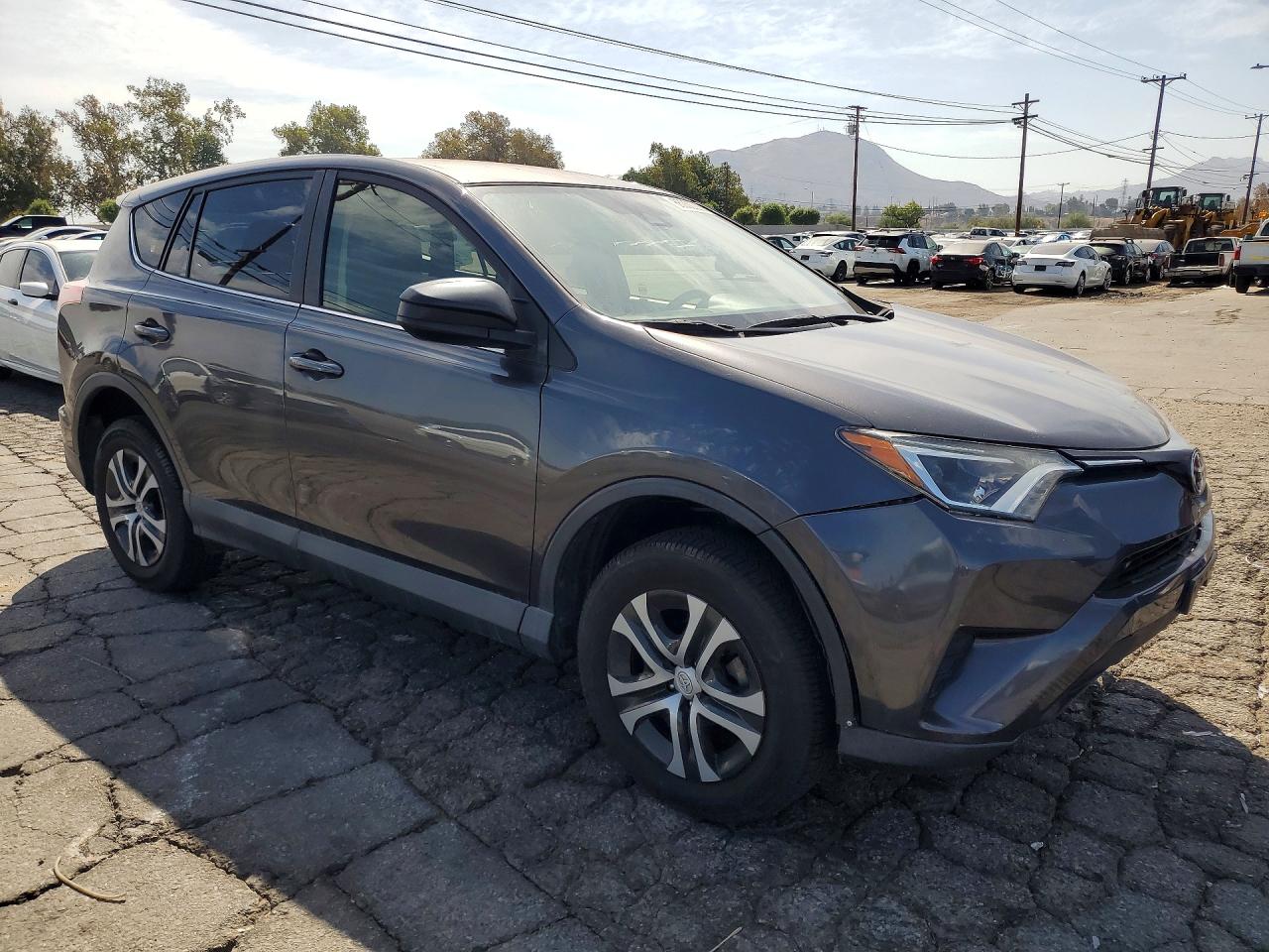 2018 TOYOTA RAV4 — снимка 4