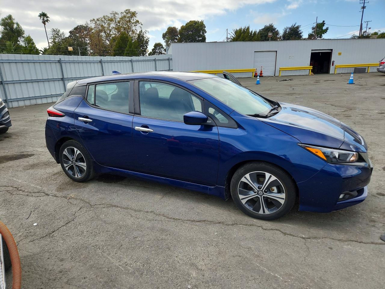 2022 NISSAN LEAF SV — снимка 4