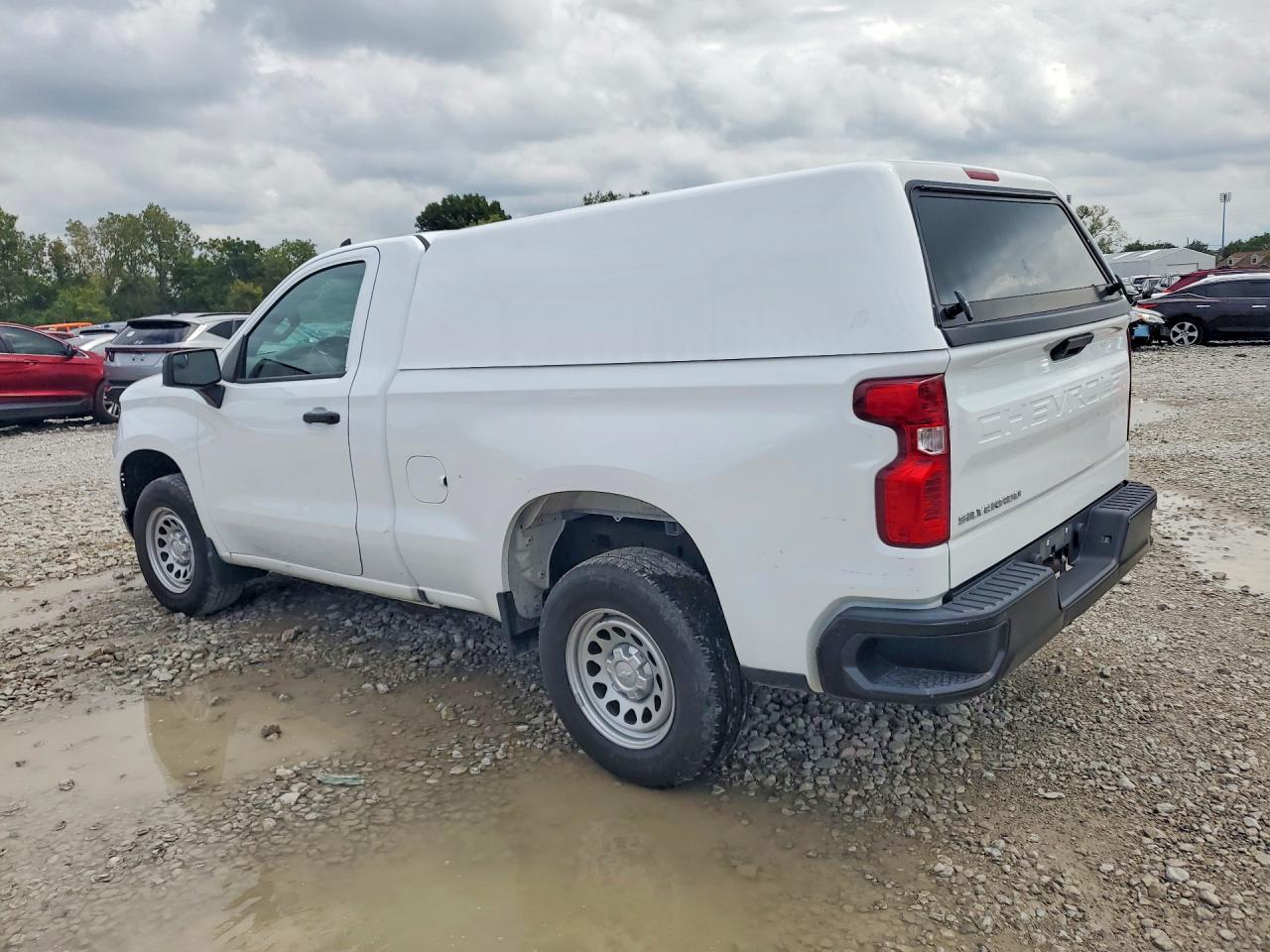 2023 CHEVROLET SILVERADO C1500 — photo 2