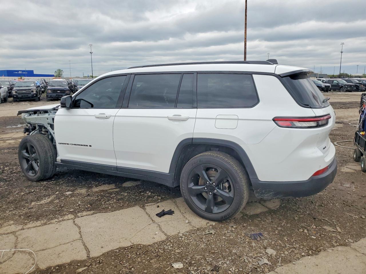 2023 JEEP GRAND CHEROKEE L LAREDO — снимка 2