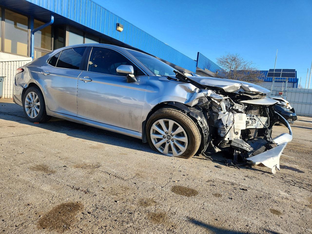 2019 TOYOTA CAMRY LE — снимка 4