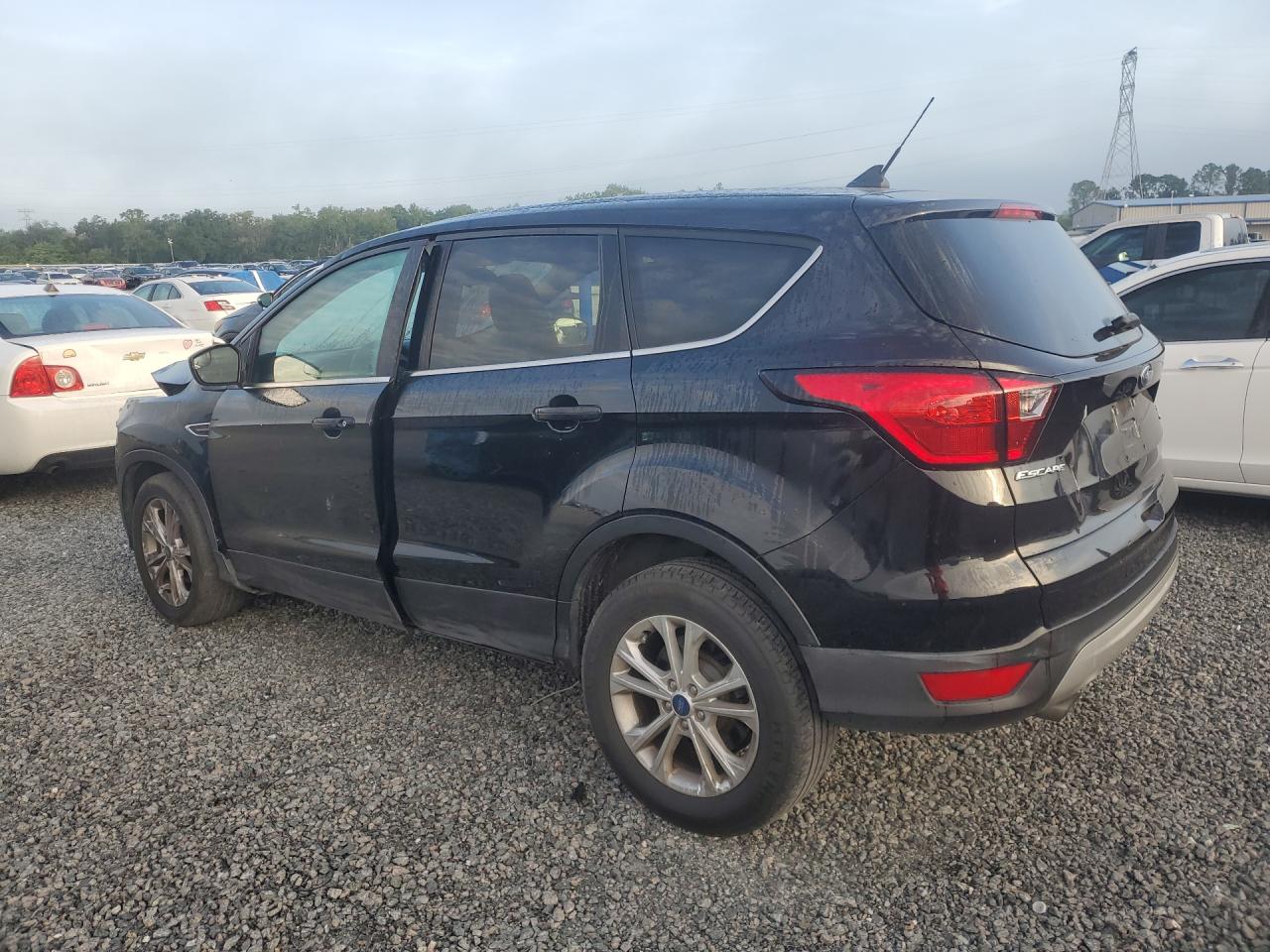 2019 FORD ESCAPE SE — снимка 2
