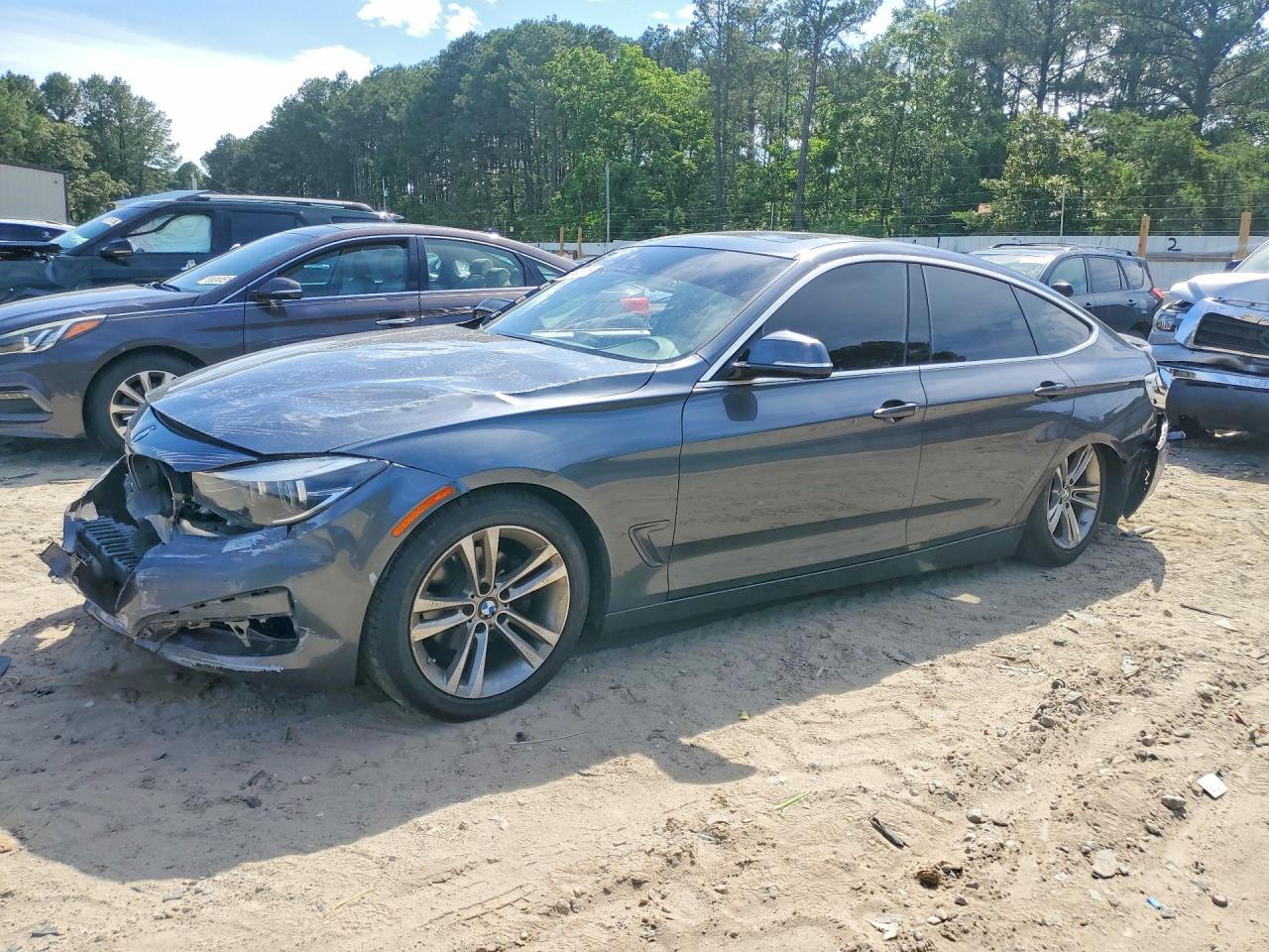2018 BMW 330 XIGT
