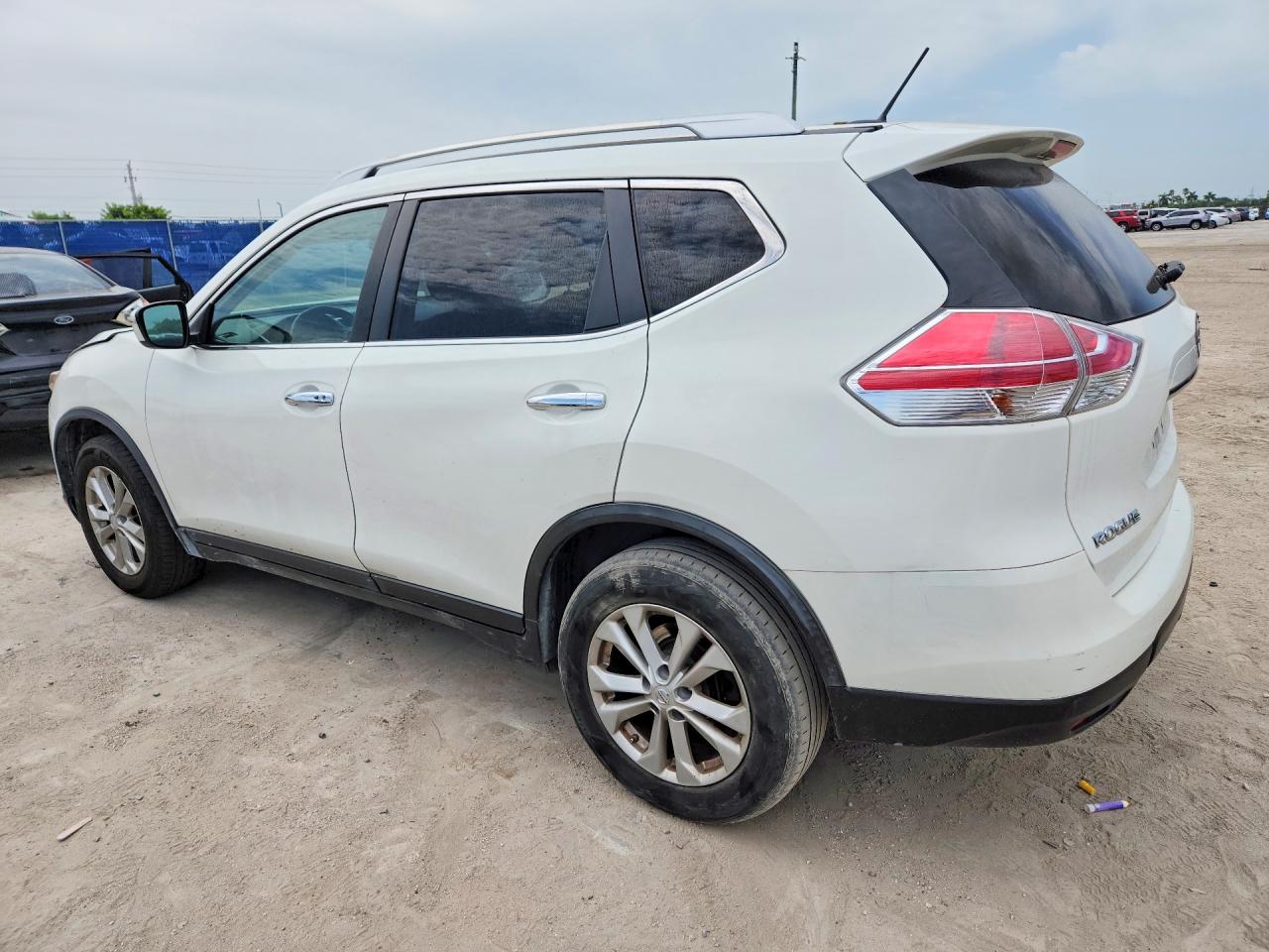2016 NISSAN ROGUE SV — снимка 2
