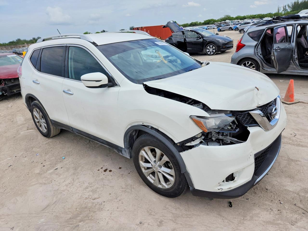 2016 NISSAN ROGUE SV — снимка 4